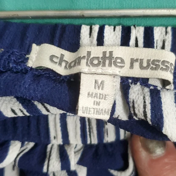 Charlotte Russe Womens Strapless Blue/White Stripe Romper-Ruffle-Pockets-EC-Sz M - Picture 9 of 11